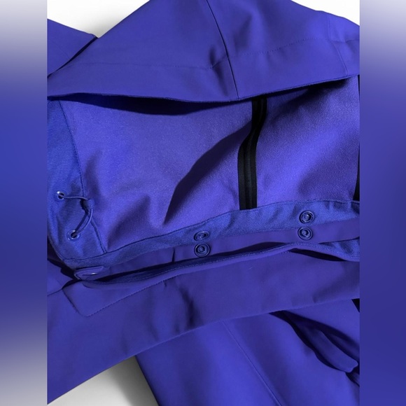 Athleta Glacier Softshell Jacket in Noble Blue (purple). - Picture 4 of 6